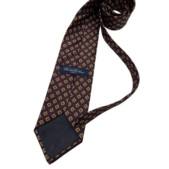 BROOKS BROTHERS Burgundy Geometric Silk DESIGNER Tie USA - Picture 2 of 4